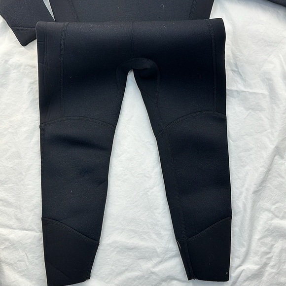 Dark Lighting Full Body Unisex Wetsuit - Picture 3 of 9